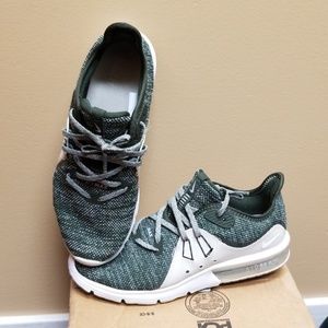 Nike air Max sequent